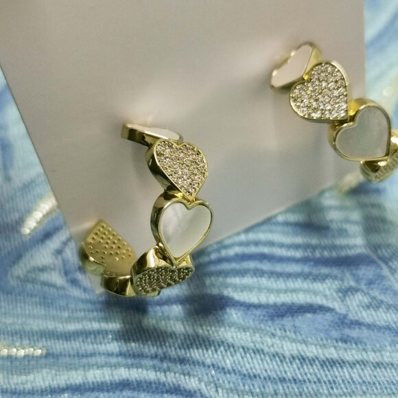 Kate Spade Take Heart Gold White Huggie Earrings. New with pouch - Picture 3 of 3